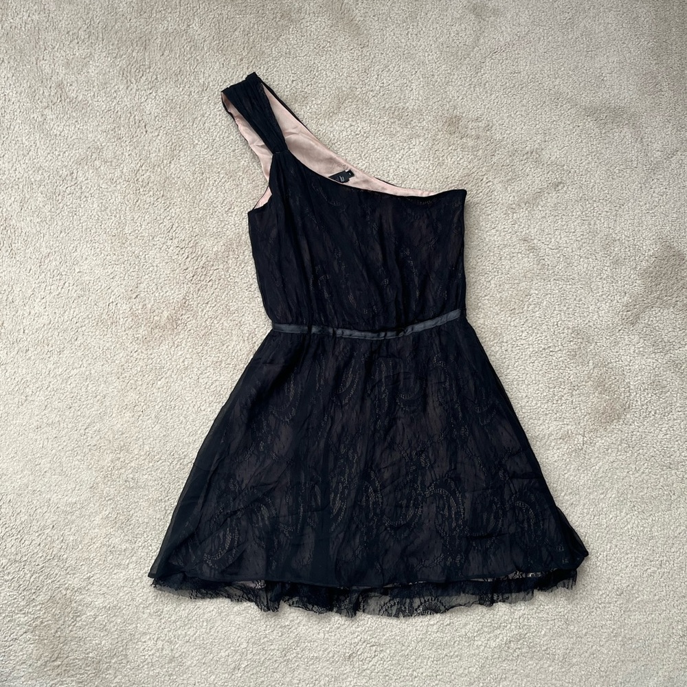 Isabel Lu One-Shoulder Black Lace Dress